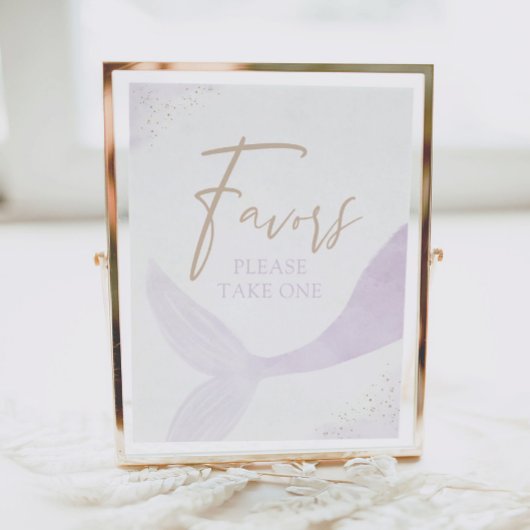 Paars meisje met de geboorte van de dag voor het v poster