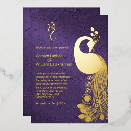 Paars met Gold Peacock en Ganesha Wedding Folie Uitnodiging (Voorkant / Achterkant)