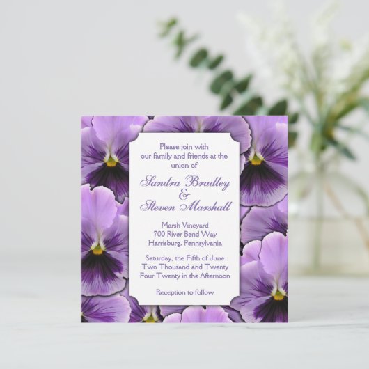 Paars Pansy Wedding Invitation Kaart (Staand voorkant)