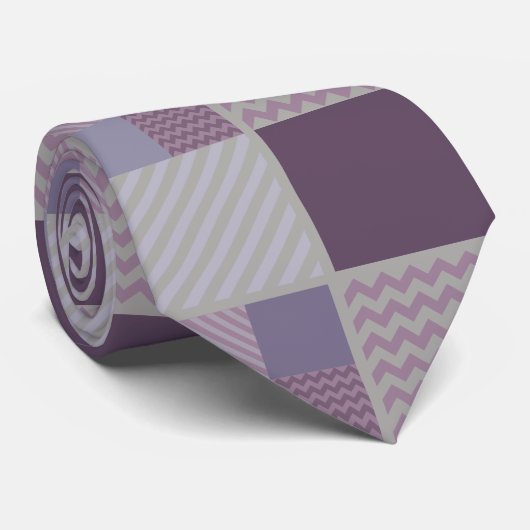 Paars patroon stropdas (Opgerold)