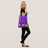 Paars pompoenveld in Pop Art Style Tote Bag (Op model)