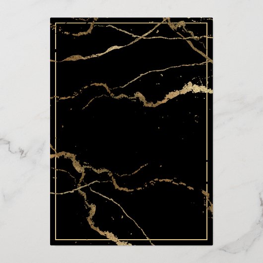 Paars rood marmer adering goud trouwring folie uitnodiging (Achterkant)