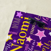 Paars roze gele naam Naomi sterren Strandlaken (In situ)