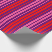 Paars Roze Rood Verticaal Strepen Design Cadeaupapier (Hoek)