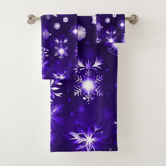 Paars Snowflake Patroon Bad Handdoek (Insitu)