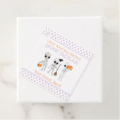 Paars Spook-taculair Halloween Spooky Skeleton Kin Bedankjes Labels (In situ)