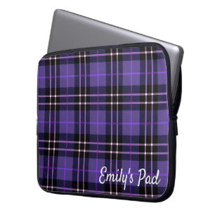 Paars tartan met naam laptop sleeve