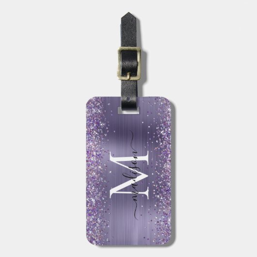 Paars Violet Glitter Brush Metal Monogram Script Bagagelabel (Voorkant verticaal)