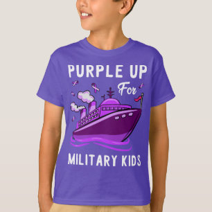 Paars voor militaire Kinderen met een gelijksoorti T-shirt