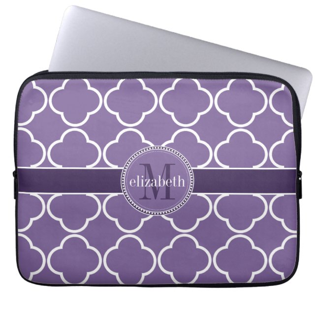 Paars | White Quatrefoil Clover Monogram Laptop Sleeve (Voorkant)