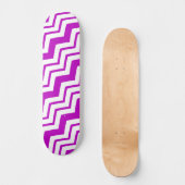 Paars Wit Chevron Zigzag Patroon Ontwerp  Persoonlijk Skateboard (Voorkant)