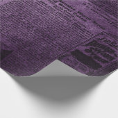 Paars & Zwart Grunge Vervuild Oude Krant Cadeaupapier (Hoek)