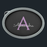 Paars zwart Script Girly Monogram Naam Gesp<br><div class="desc">Zwart en Paarse Eenvoudig Script Monogram Naam Belt Buckle. Dit maakt het perfecte afstuderen,  zoet 16 16th,  18th,  21st,  30th,  40th,  50th,  60th,  70th,  80th,  90th,  100th Birthday,  bruiloft,  vrijgezellenfeest,  jubileum,  baby shower of vrijgezellenfeest cadeau voor iemand die houdt van glamoureuze luxe en chique stijlen.</div>