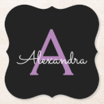 Paars zwart Script Girly Monogram Naam Kartonnen Onderzetters<br><div class="desc">Zwart en Paarse Eenvoudig Script Monogram Naam Papieren Onderzetters. Dit maakt het perfecte afstuderen,  verjaardagscadeau,  bruiloft,  vrijgezellenfeest,  jubileum,  baby shower of vrijgezellenfeest cadeau voor iemand die houdt van glamoureuze en chique stijlen.</div>