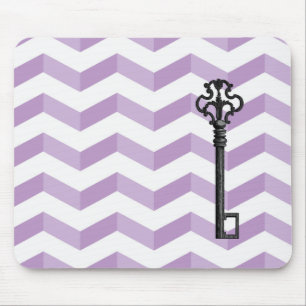 Paarse 3D Chevrons met Antieke Sleutel Muismat