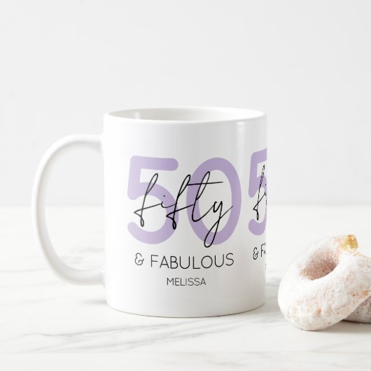 Paarse 50 en fantastische Script 50ste verjaardags Koffiemok (Met donut)