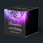 Paarse 60ste Verjaardagsfeestje 70's Disco Ball Bedankdoosjes<br><div class="desc">Laat je gasten zich voelen als disco sterren met onze Paarse 60ste Verjaardagsfeestje 70's Disco Ball Favor Box. Deze gunstboxen zijn de perfecte manier om je vrienden en familie naar huis te sturen met een vleugje nostalgie uit de jaren '70 na je mijlpaalviering. In een levendige schaduw van paarse stralen...</div>