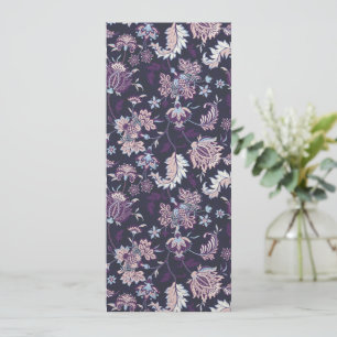 Paarse achtergrond Big Floral naadloos patroon Feestdagenkaart