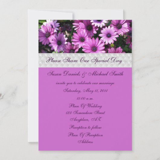 Paarse Afrikaanse Daisies Flower Wedding Invitatio Kaart (Voorkant)
