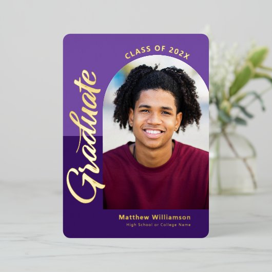 Paarse Afstuderen 4 Photo Arch Party Real Gold Folie Uitnodiging (Staand Voorkant)