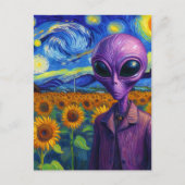 Paarse Alien in een nep Van Gogh Zonnebloemveld Briefkaart (Voorkant)