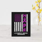 Paarse Alzheimer Awareness Amerikaanse vlag M Kaart (Gele Bloem)