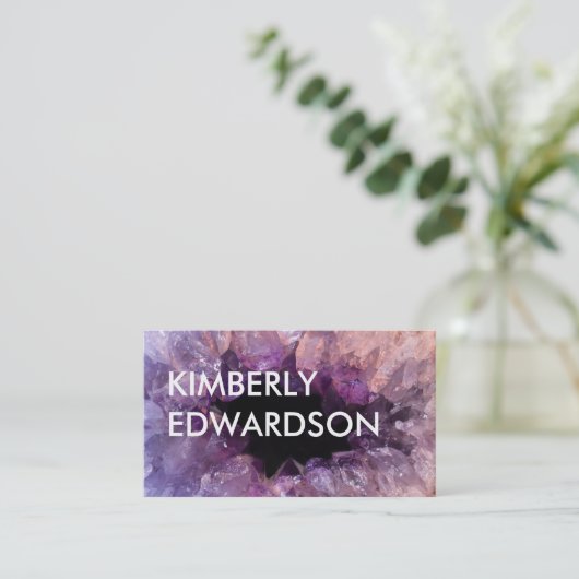 Paarse amethist edelsteen mineraal vet tekst visitekaartje (Staand voorkant)