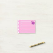 Paarse appelroze noten post-it® notes (Op bureau)