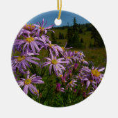 Paarse Aster Flowers op Mount Rainier Keramisch Ornament (Voorkant)