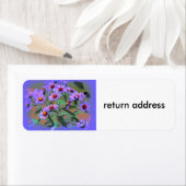 paarse asters geven het adreslabel terug etiket (Insitu)