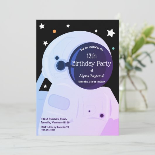 Paarse Astronaut Birthday - uitnodiging (Staand voorkant)