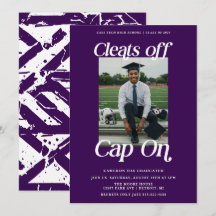 Paarse Atleet Afstudeer Spikes zonder Pet Aan