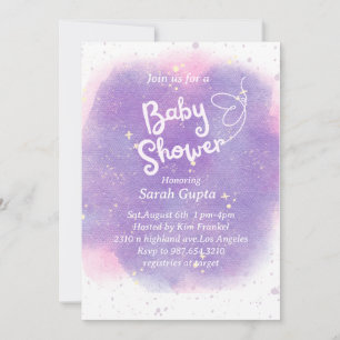 Paarse baby shower uitnodiging met vlinder