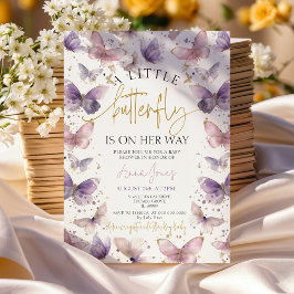 Paarse baby vlinder op weg naar baby shower kaart