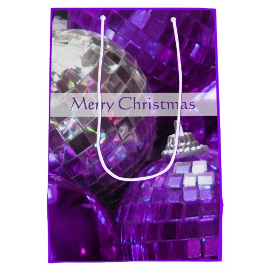 Paarse Baubles Merry kerstcadeautas medium Medium Cadeauzakje (Achterkant)