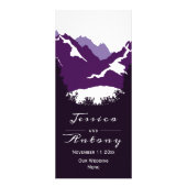 Paarse bergen, naaldbomen, trouwmenu reclamekaart (Voorkant)