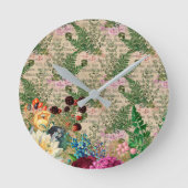 Paarse bessen en Rozen op Newsprint Ephemera Ronde Klok (Voorkant)