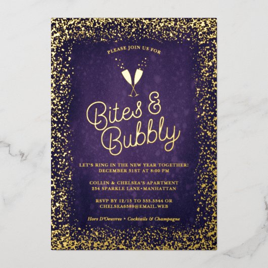 Paarse bites en bubble Holiday Gold Folie Uitnodiging (Voorkant)