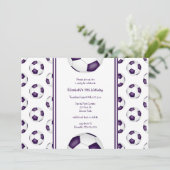 paarse blanke voetbaldag verjaardag of teamparty kaart (Staand voorkant)