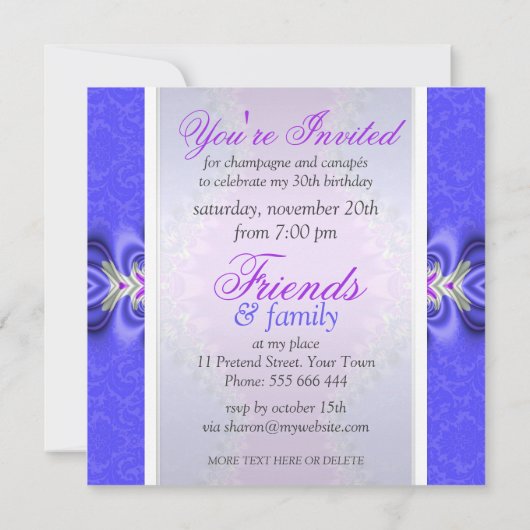 Paarse & Blauwe Damask Verjaardagsfeestje Uitnodig Kaart (Achterkant)