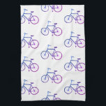 Paarse blauwe fietsen knijpen keukenhanddoek<br><div class="desc">Decoreer uw keuken met deze paarse blauwe handdoek voor fietsen. Het maakt een geweldig huishouden of bruiloft cadeau! U kunt het aanpassen en tekst ook toevoegen. Bekijk mijn winkel voor veel meer kleuren en patronen!</div>