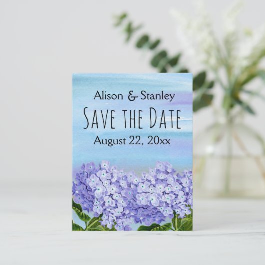 Paarse blauwe hortensia bloemenbruiloft Save the D Aankondigingskaart (Staand voorkant)