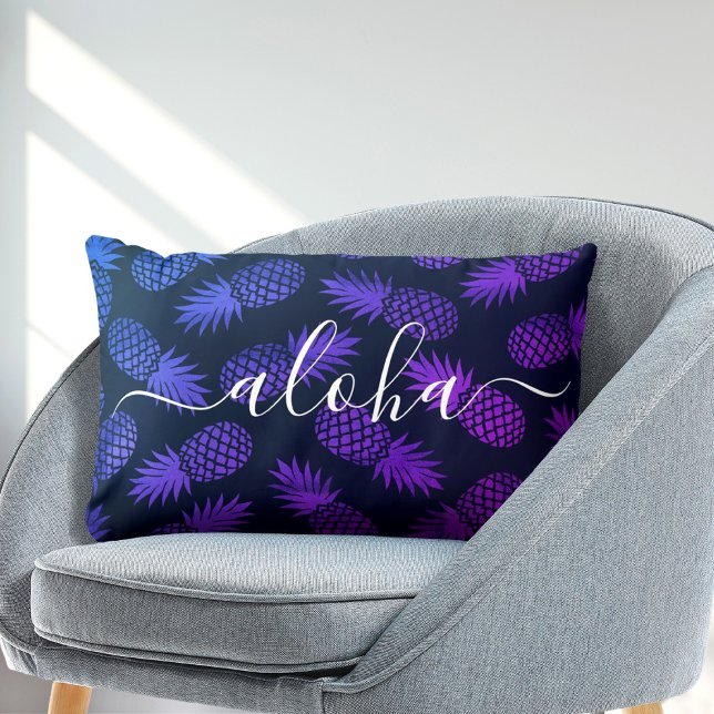 Paarse Blauwe Ombre Ananas Patroon Aloha Script Kussen (Choose from 7 different colors!)