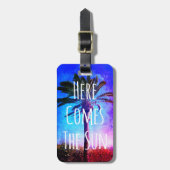 Paarse Blauwe Palmboom Hier komt de Zon  Bagagelabel (Voorkant verticaal)