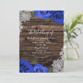 Paarse blauwe Rozen Rustic Wood Weddenschap Kaart (Staand voorkant)