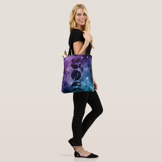 Paarse Blauwgroen galaxy Nebula Dream Moon Phases Tote Bag (Op model)