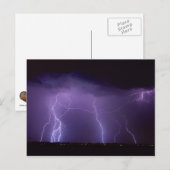 Paarse bliksem in een nachtwoestijn-dun Storm Briefkaart (Voorkant / Achterkant)