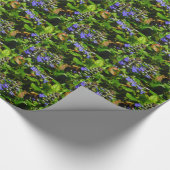 Paarse Bloem en Bumble Bee Cadeaupapier (Hoek)