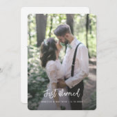 Paarse Bloem Just Married Script Trouwfoto Feestdagenkaart (Voorkant / Achterkant)