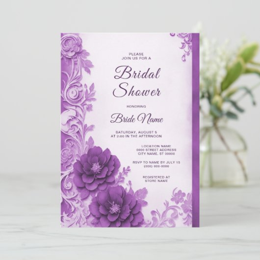 Paarse bloemen bloeien bruids douche uitnodiging (Staand voorkant)